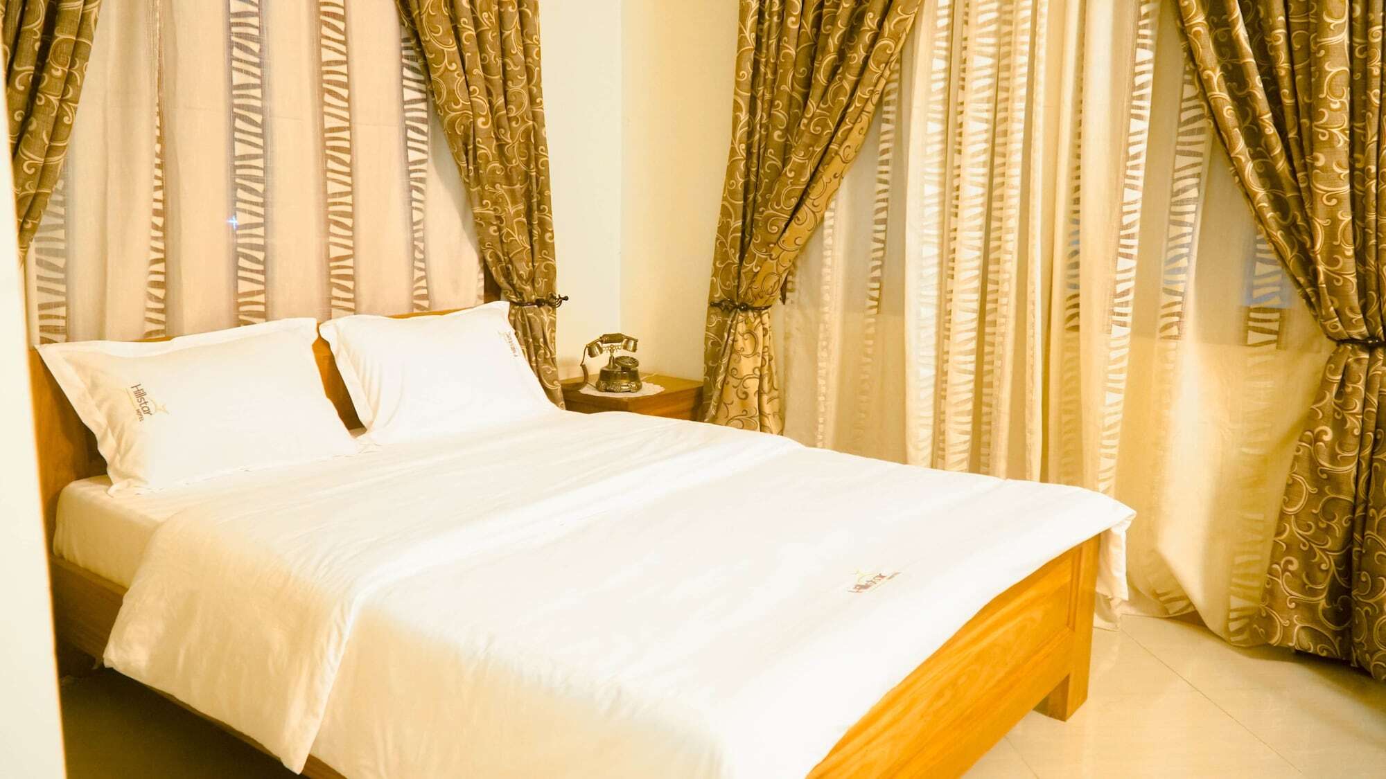 דאר א-סאלאם Hillstarh Hotel מראה חיצוני תמונה